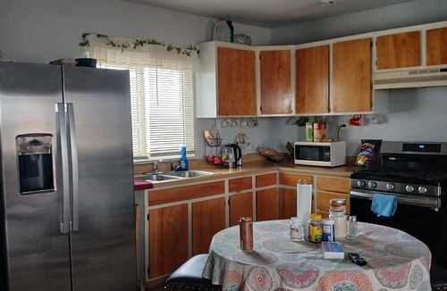 Valentine House | Quiet, cozy getaway. Centrally located. Pet friendly.