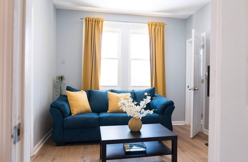 Weequahic House | QUIET & COZY