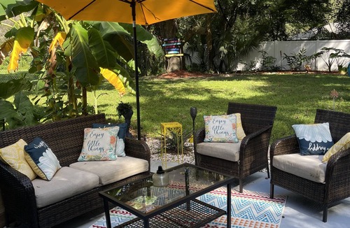 Crystal River House | Quiet Crystal River retreat, Near Three Sister Springs, Kings Bay, Free Kayaks