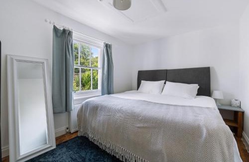 Honiton House | Quiet Devon Luxury Escape 3-Bed