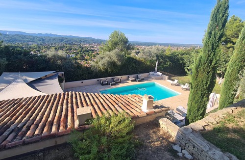 Est Villa | Quiet, discreet luxury