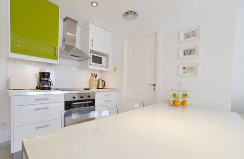 Sitges Apartment | Quiet Duplex Apartment in Sitges, private parking, sea views, terrace, balcony