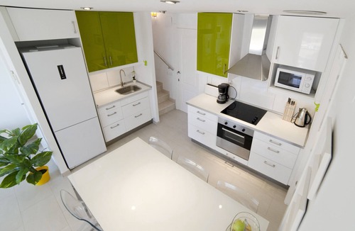Sitges Apartment | Quiet Duplex Apartment in Sitges, private parking, sea views, terrace, balcony