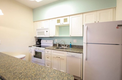 Bloomington Apartment | Quiet Eastside Apartment with Amenities