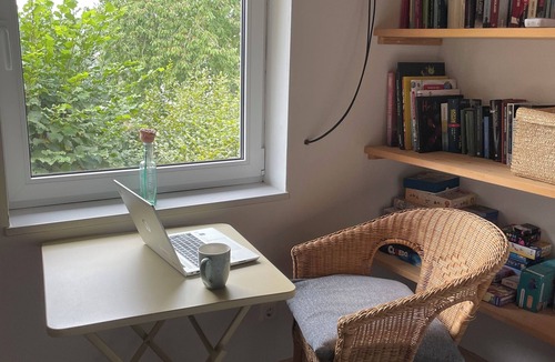 Anschau Apartment | Quiet, exceptional apartment with great views, good Wi-Fi, wood-burning stove