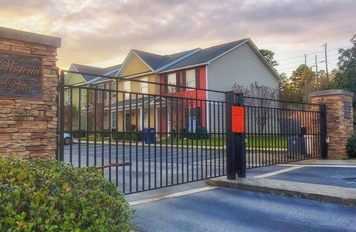 Martinez House | Quiet Gated Community-Spacious 2BR/2.5BA Townhouse-Reserved Parking