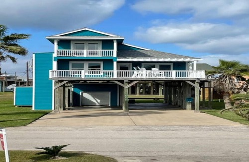San Luis House | Quiet get away close to the beach.