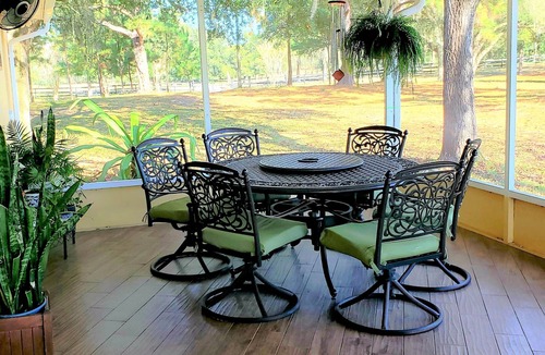 Williston House | Quiet Getaway in Horse Country-West House-Close to Ocala/Gainesville, Pets Ok!