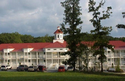 Branson Villa | Quiet Golf Course Villa