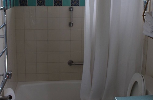 Coronado Cottage | Quiet Granny Flat 1-1/2 Blocks to Beach, Bay, Tennis, and Hotel Del