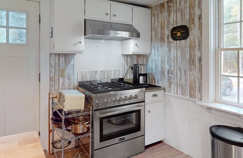 Mount Desert Cottage | Quiet home with great yard & firepit - minutes to Long Pond & Acadia