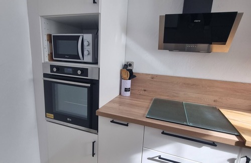 Dormans House | Quiet house in the middle of the Champagne vineyards with free parking in front