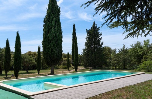 Saint-Julien House | Quiet house surrounded by olive trees, ideal for spa treatments and vacations.