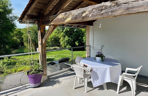 Saint-Brice House | Quiet house with river view - relaxation guaranteed