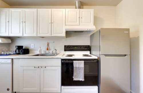 Clearlake Cabin | Quiet Lakefront Clearlake Vacation Rental!