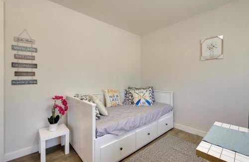 Clearlake House | Quiet Lakefront Clearlake Vacation Rental!
