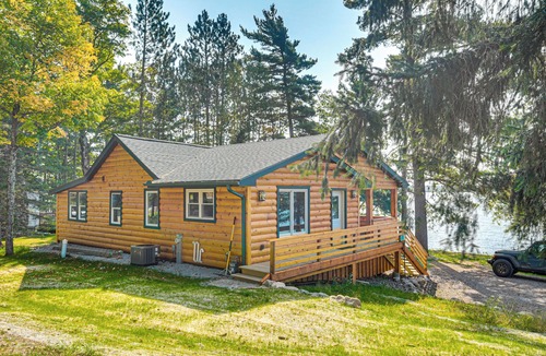 Conover Cottage | Quiet Lakefront Conover Cabin Near ATV Trails