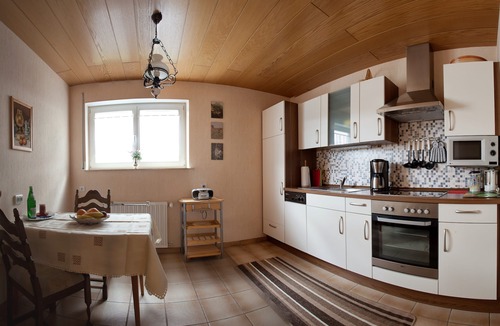 Bergweiler Apartment | Quiet, located on the edge of the city & forest 4 star vacation apartment