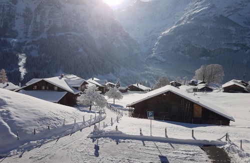 Grindelwald Ski Chalet | quiet location, directly at the ski school with view to the Eigernordwand
