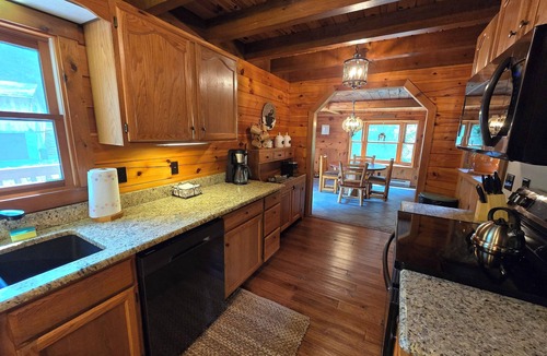 Nisbet House | Quiet Luxury, Surrounded by Nature 5-Star Guest Favorite Near Williamsport, PA