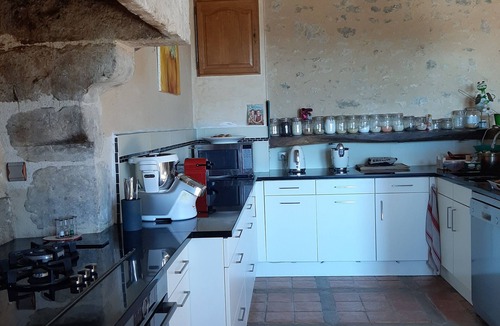 Fay House | Quiet manor house 10 km from Le Mans and 15 min from the 24h race circuit
