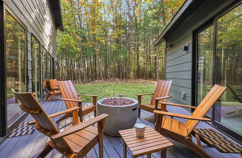 Wautoma Cabin | Quiet modern cabin on a small lake in the woods