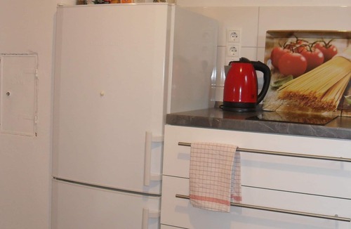 Gundelfingen Apartment | Quiet non-smoking vacation apartment w beautiful garden in Freiburg-Gundelfingen