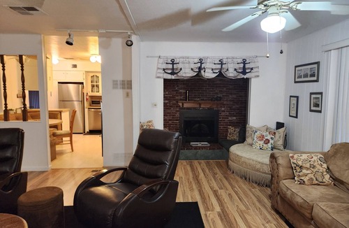 Desert Hills House | Quiet northside neighborhood, large home, Lake side of highway, family friendly.