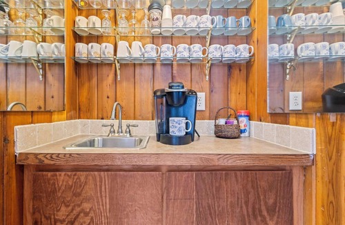 Ono Island House | Quiet Oasis Under Majestic Live Oaks with 150 feet of Bayside Orange Beach
