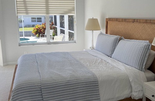 Royal Harbor House | Quiet Old Naples waterfront house with dock Walk or bike to town