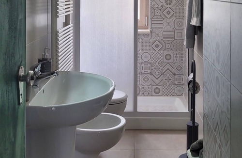 Tricarico House | Quiet Panoramic Suite, comfortable near Matera with parking, green
