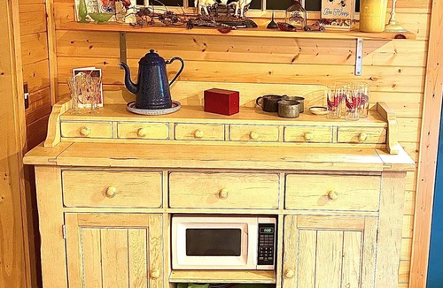 Bayfield House | Quiet, peaceful, spotless studio near Lake Superior and all Bayfield amenities.
