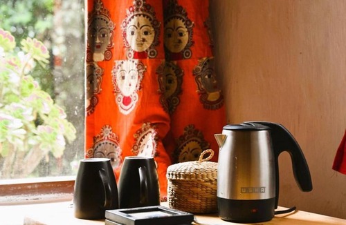Kaul House | Quiet Place Himalayas Cob House Suite
