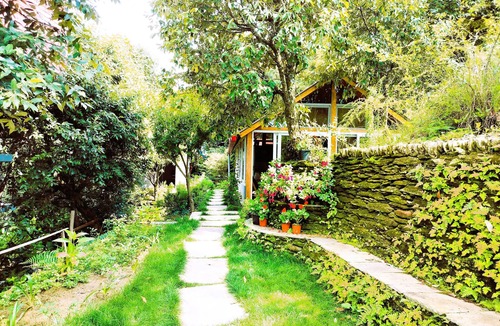 Kaul House | Quiet Place Himalayas Cob House Suite