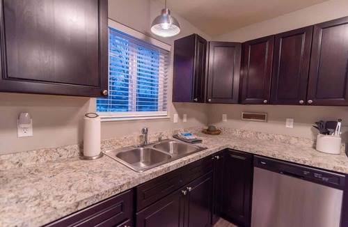 Meadow Lakes House | Quiet & Private! 2BD w/Laundry and Full Kitchen