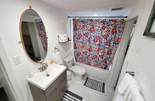 Orderville Cottage | Quiet Private Cottage near ZION - Pet-Friendly ~ Tesla/EV Charger