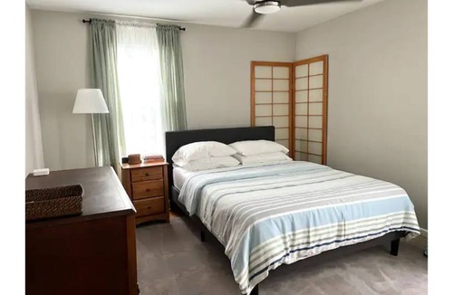 Mount Airy Apartment | Quiet & Private Flat in College Hill 15 min to Downtown