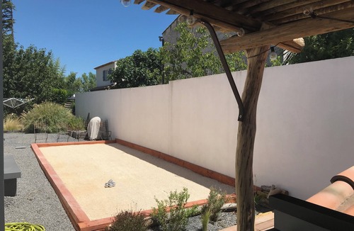 Lattes House | Quiet, quality family home with swimming pool