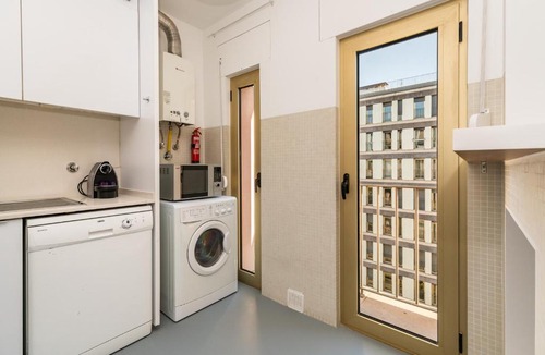Casal da Ladeira Apartment | Quiet, relaxing flat in Entrecampos
