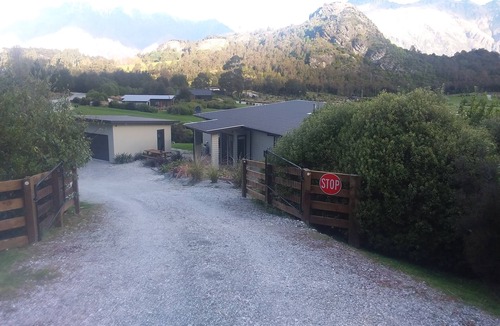 Mount Creighton Apartment | Quiet Retreat Bobs Cove