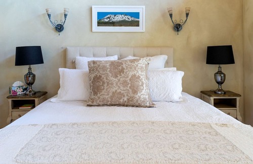 Springlands Cabin | Quiet Romantic Getaway in the Marlborough Wine Region, New Zealand