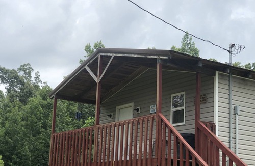Holladay House | Quiet Rustic Cabin at the river. Family friendly