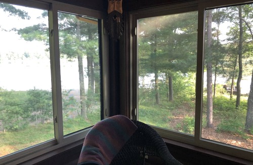 St. Helen Cabin | Quiet, rustic cabin on East Twin Lake near St. Helen, Michigan
