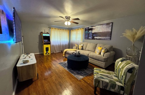 Roselawn Finance Apartment | Quiet, safe and serene unit with lots of charm in a great location in Cincinnati
