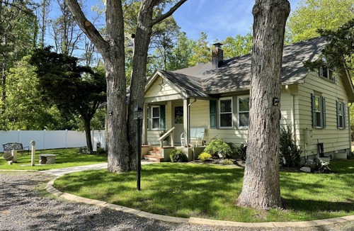 Egg Harbor Township House | Quiet secluded home~ minutes from Ocean City boardwalk and beaches