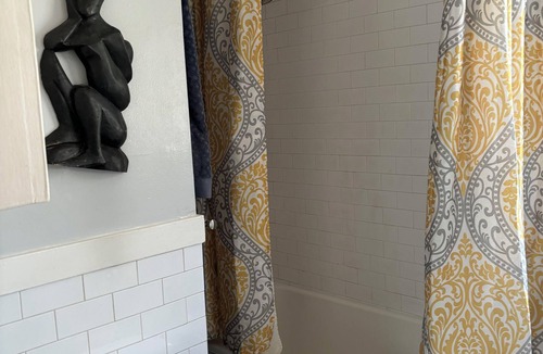 Riviera - Westchester Apartment | quiet, secure and safe