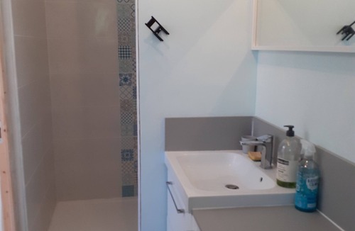 Grasse Apartment | Quiet semi-detached house with swimming pool
