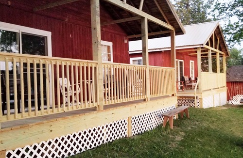 Winterville Cabin | Quiet & serene, steps to the water, swimming, fishing, hiking, nature all around