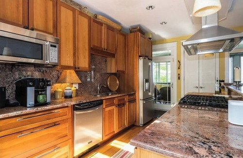 Glenn Haven Shores House | Quiet setting 15 min from Saugatuck/South Haven with easy beach access