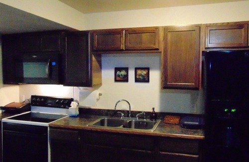 Seneca Apartment | Quiet, small town environment. Casino night life. Grand lake fishing.